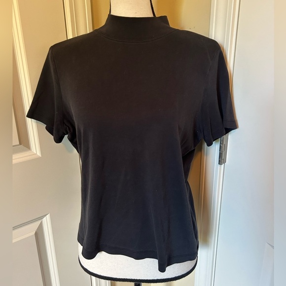 L.L. Bean Tops - L.L.Bean vintage- 100% Supima cotton  Black short sleeve turtle neck Tshirt
